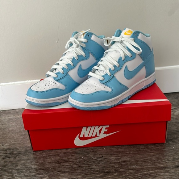 Nike Dunk High Retro - Picture 1 of 4